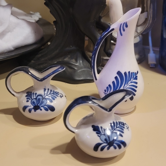 Delft Blue | Accents | 3 Mini Pitchers Delft Blue Hand Painted In ...